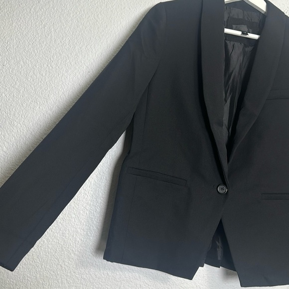 J. Crew Black Wool Button Front Blazer Padded Shoulders Womens Size 12 Business - Picture 3 of 15